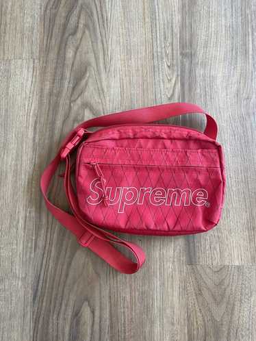 Supreme Red Duffle Bag (FW18) – TrendsettersBoutique
