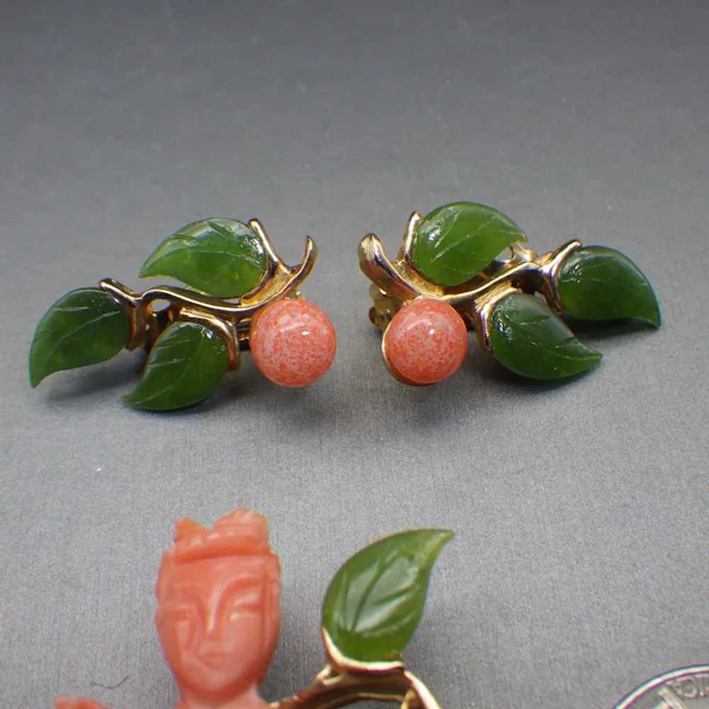 Very Rare Carved Coral and Jade Set, Brooch and C… - image 6