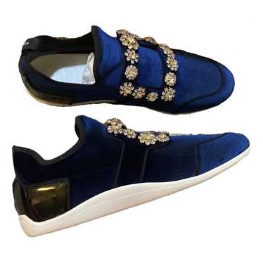 Roger Vivier Velvet flats