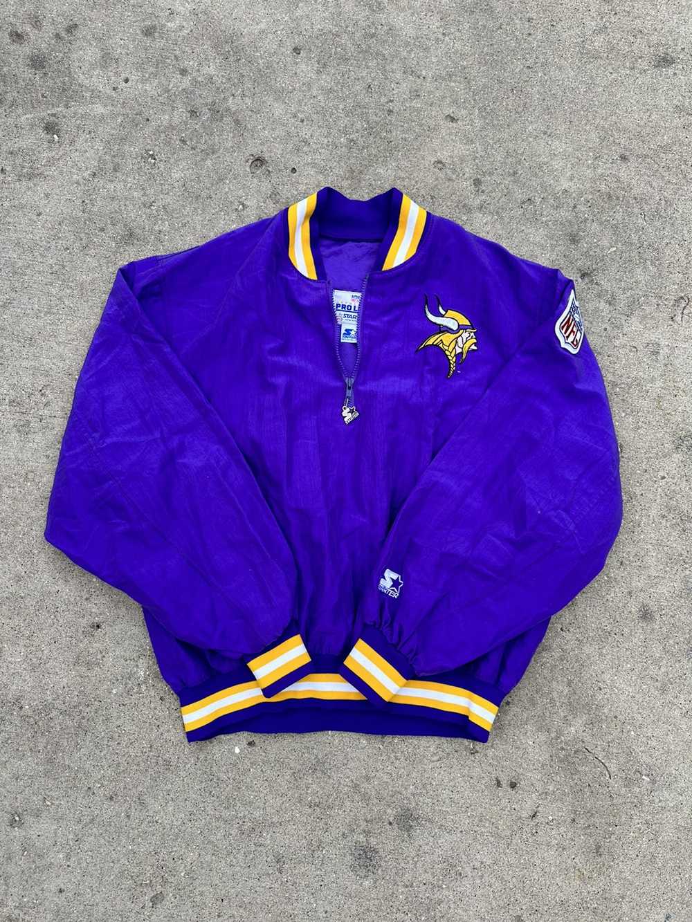 My best find of all time - vintage Starter jacket for $13! If anyone has  any info on it let me know : r/ThriftStoreHauls