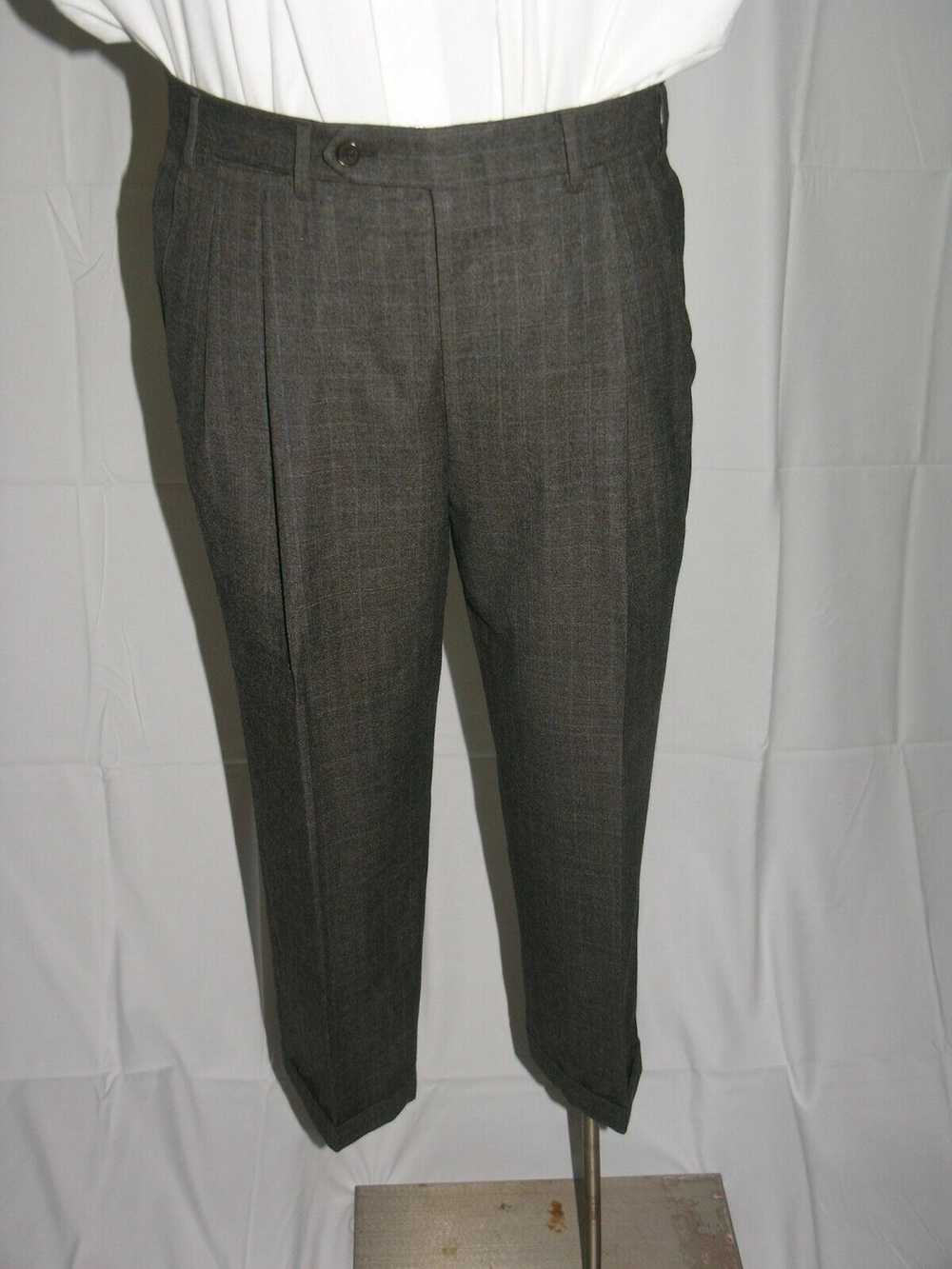 Canali Three Roll Two Super 130 Suit 38S - image 10