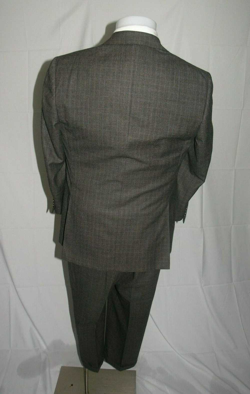 Canali Three Roll Two Super 130 Suit 38S - image 2
