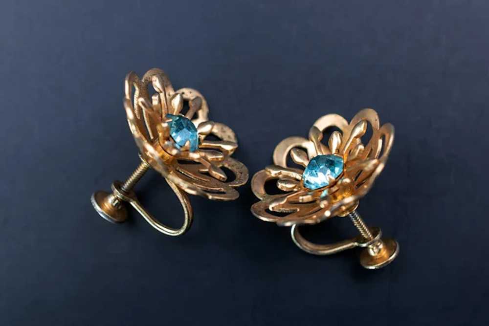Gold flower earrings clip on, vintage blue crysta… - image 10