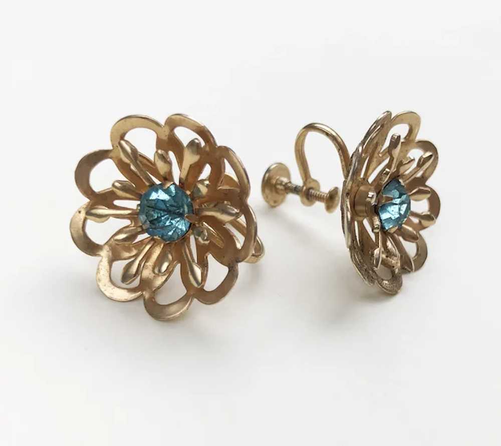 Gold flower earrings clip on, vintage blue crysta… - image 4