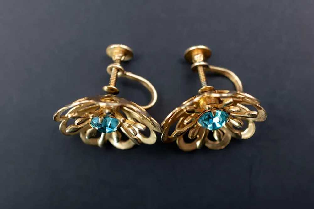 Gold flower earrings clip on, vintage blue crysta… - image 5
