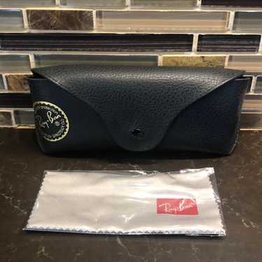 RayBan Ray-Ban luxottica case + eyeglass cleaning… - image 1