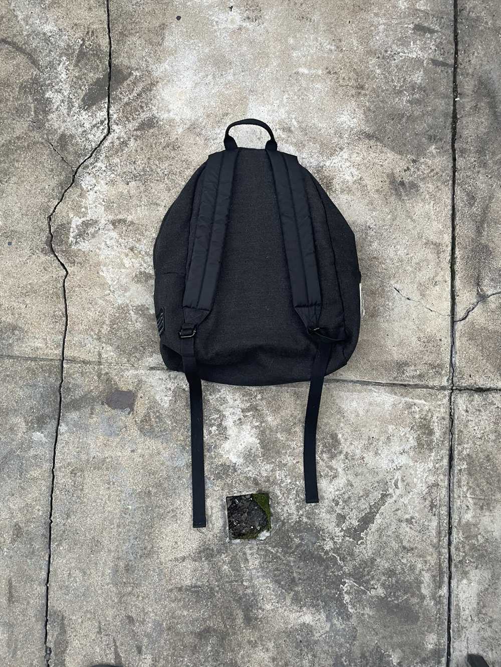 Raf simons eastpak backpack Size 20*35*50cm Color: Black Condition 9/10  Price 3.000.000 vnd ~ 130$ #rafsimons #eastpak #backpack