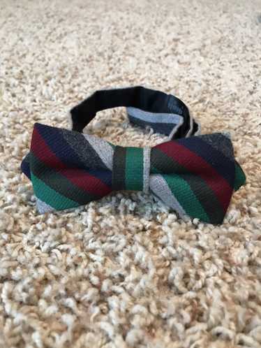 H and clearance m bow tie