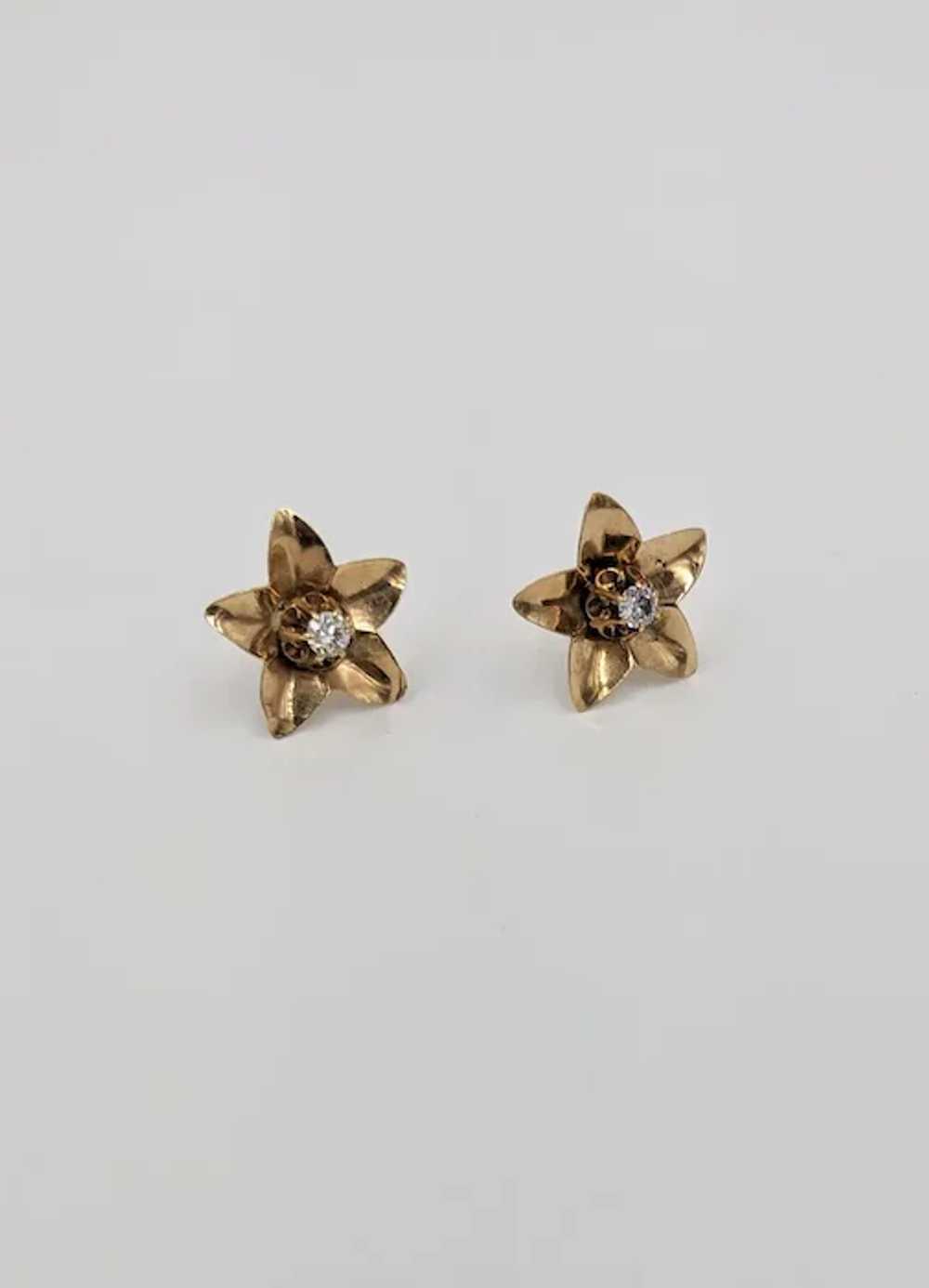 14K Yellow Gold Mid Century Pierced Flower Earrin… - image 11