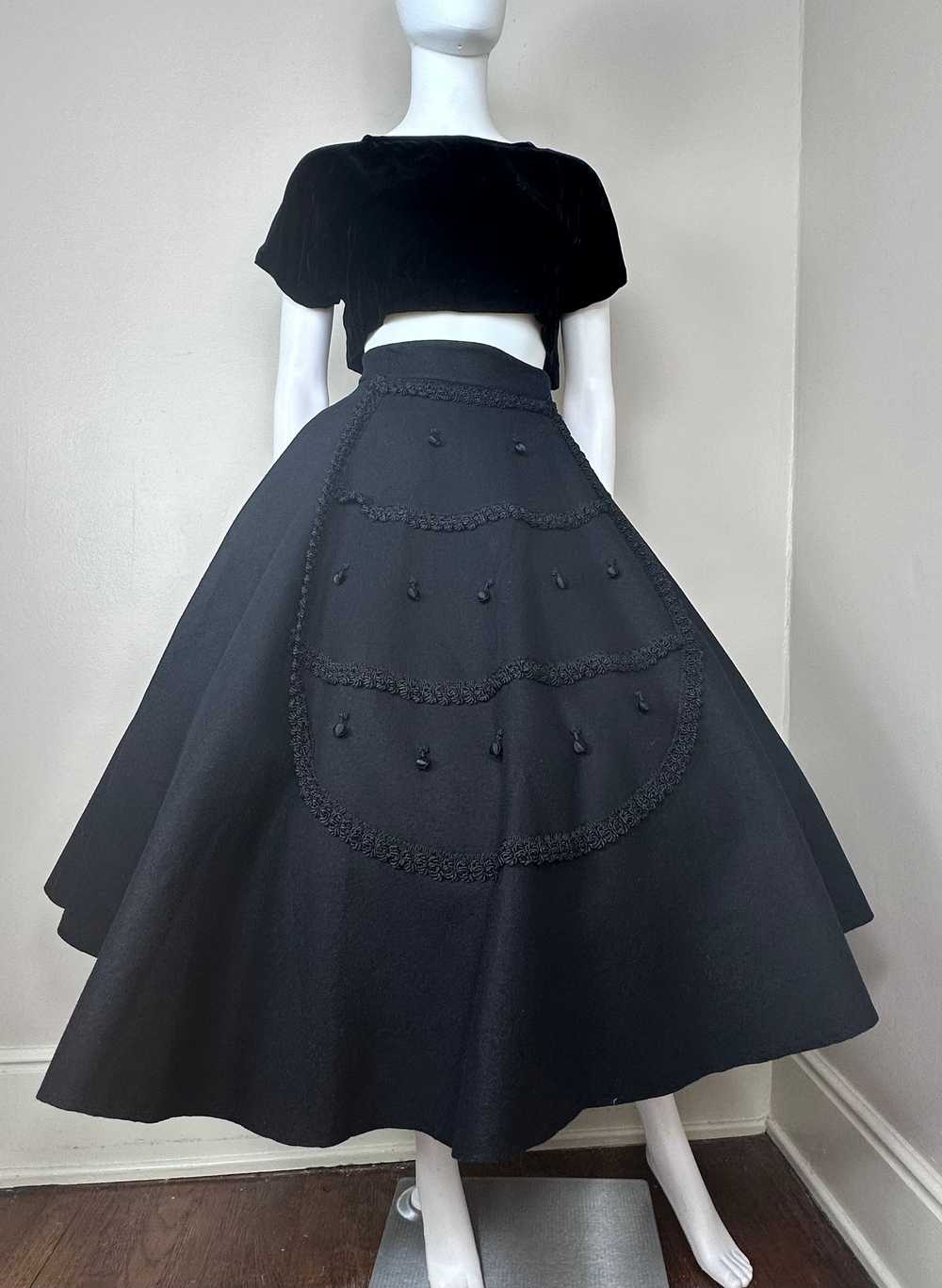 1950s Black Felt Circle Skirt, Embellished, Size … - image 2