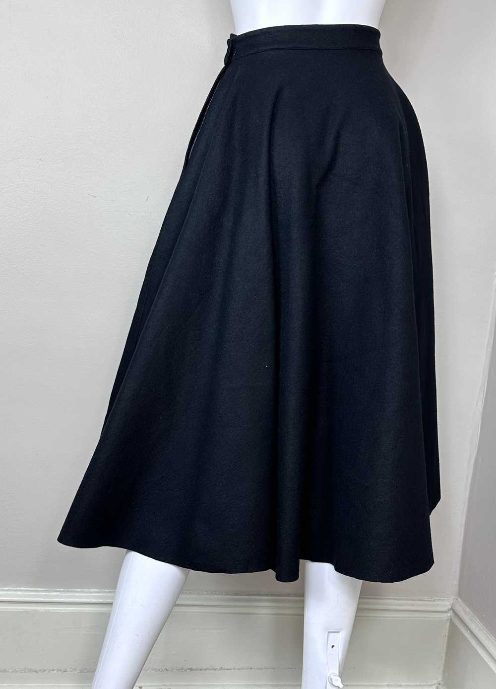1950s Black Felt Circle Skirt, Embellished, Size … - image 4