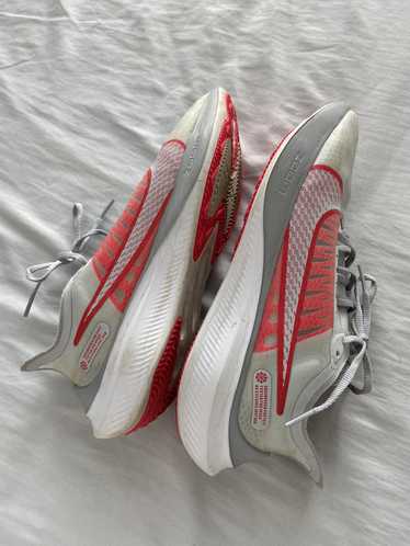 Nike Nike Zoom Gravity White Shoes