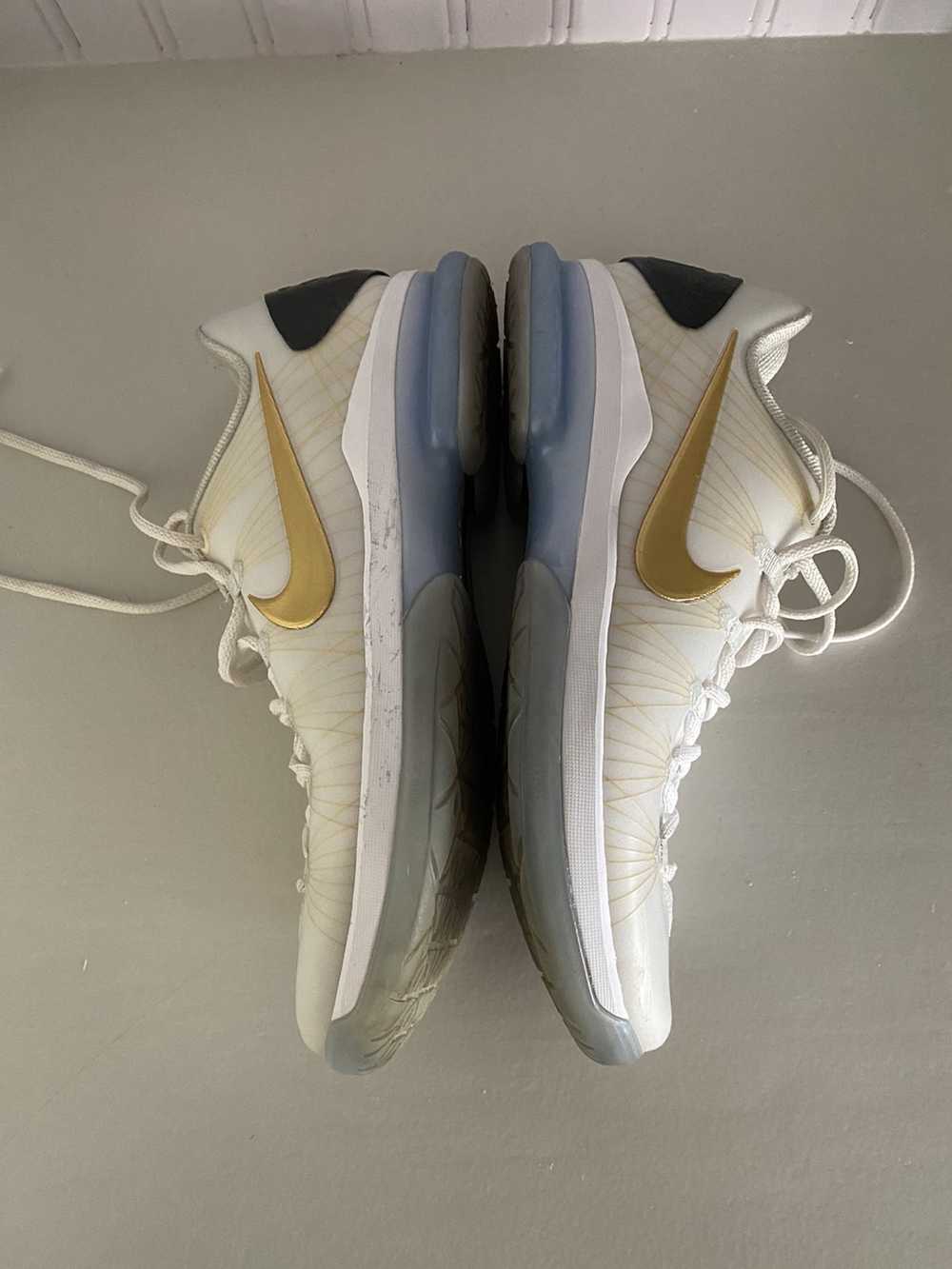 Kevin Durant × Nike KD 5 Elite White Gold 2013 - image 4