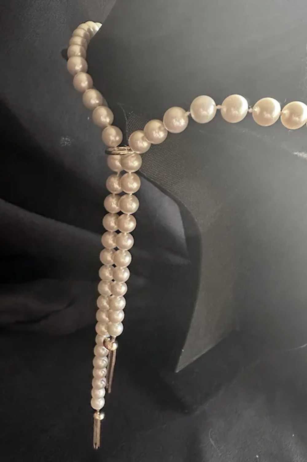 Vintage Pearl Lariat Necklace w/Gold Tassels 7-8mm - image 9