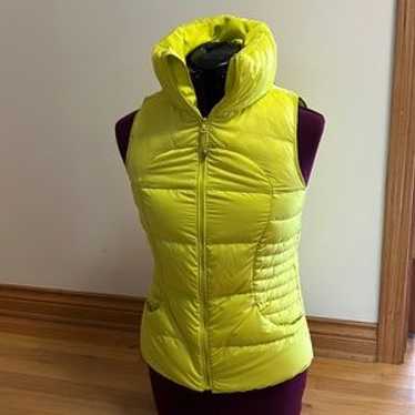 ルルレモン　lululemon 中綿　ベスト　リバーシブル　イエロー　蛍光色 Lululemon vest womens yellow - Gem