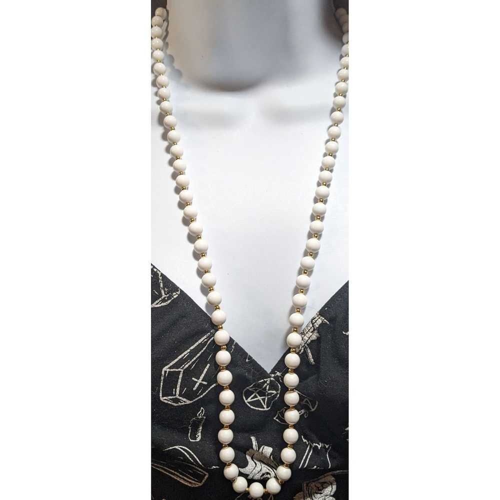 Monet Monet Vintage White And Gold Beaded Necklace - image 2