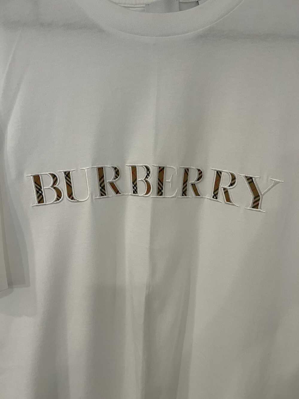 Burberry Burberry t shirt dry clean no stains wor… - image 2