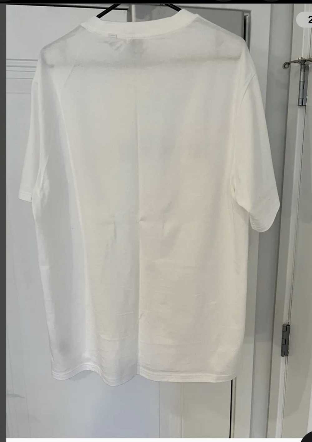 Burberry Burberry t shirt dry clean no stains wor… - image 4