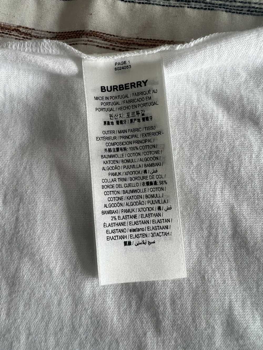 Burberry Burberry t shirt dry clean no stains wor… - image 6