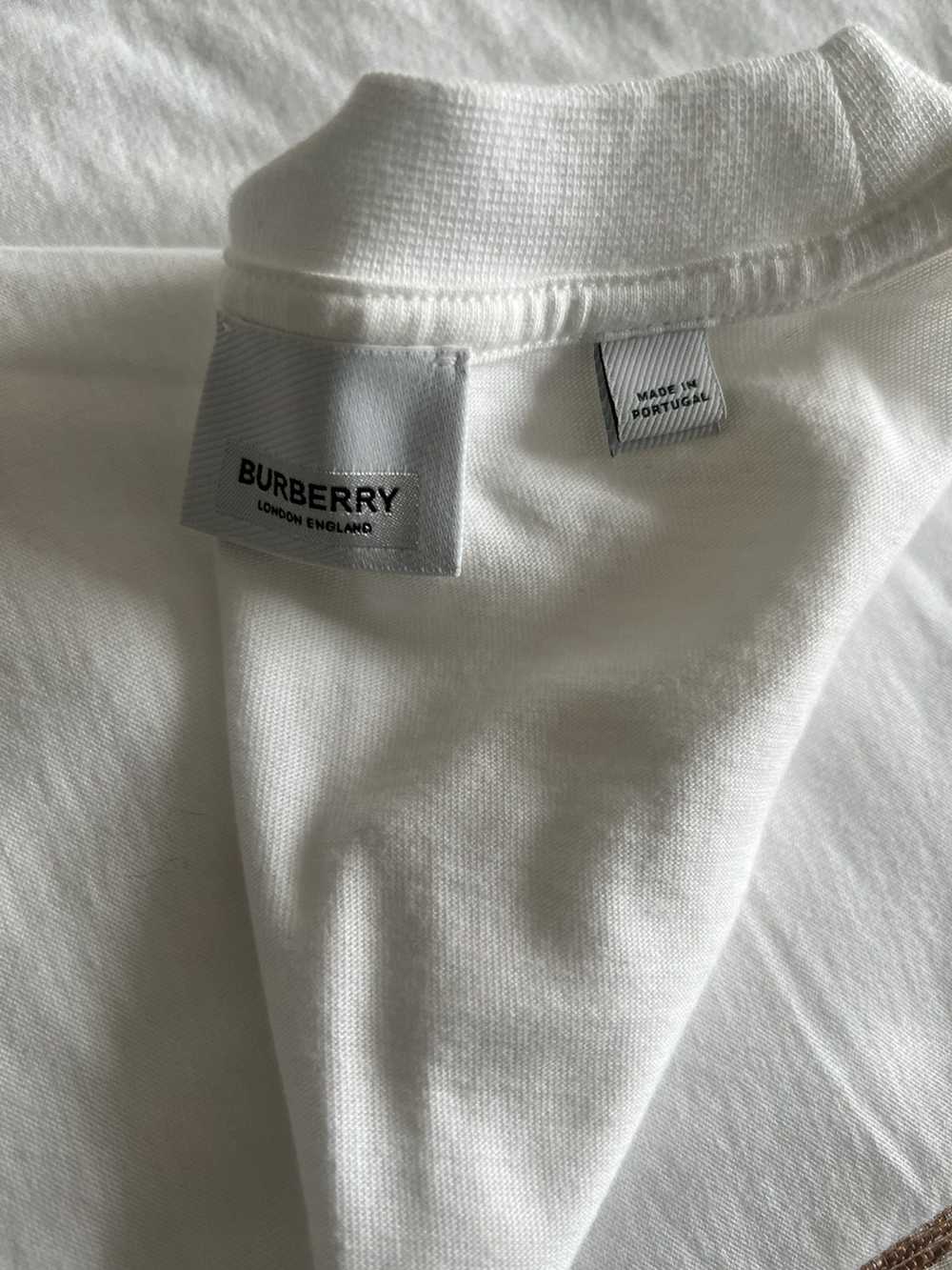 Burberry Burberry t shirt dry clean no stains wor… - image 8