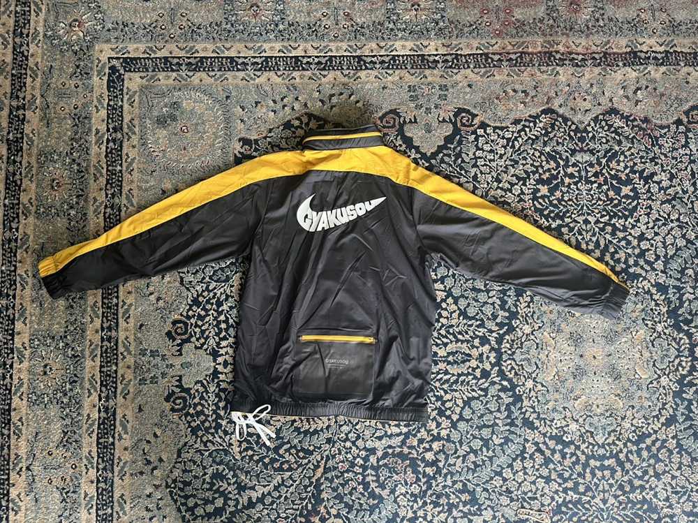 Gyakusou × Nike Men’s Nike Gyakusou Anorak Wind B… - image 2