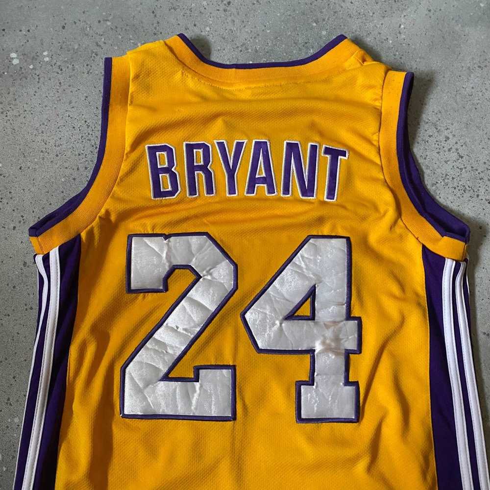 Fan Apparel × NBA × Vintage Lakers Kobe Bryant Vi… - image 5