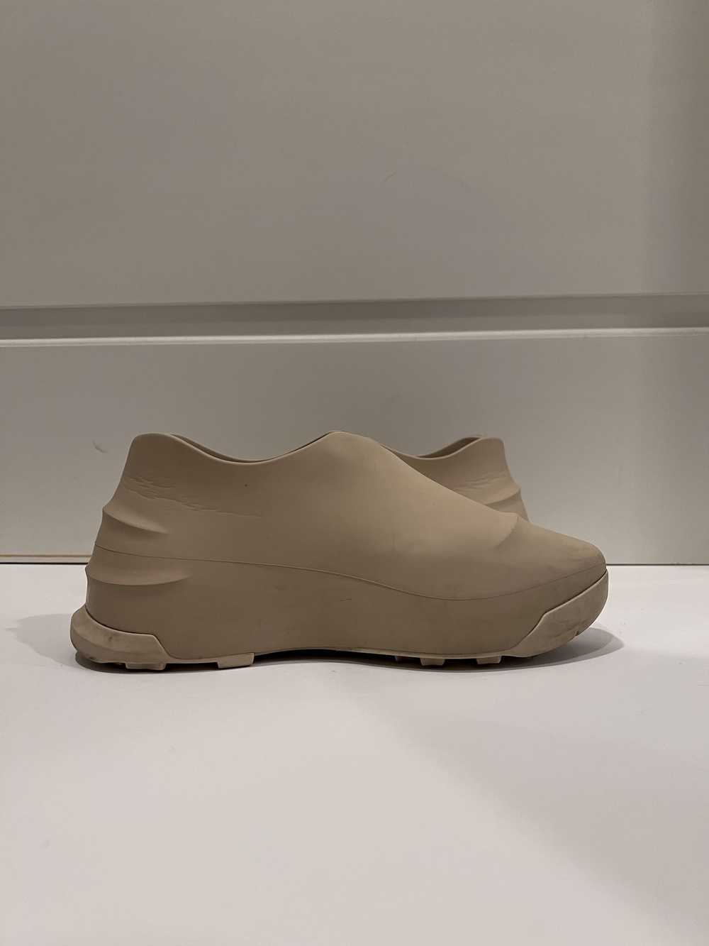 Givenchy Monumental Mallow Rubber Shoes In Ivory - image 5