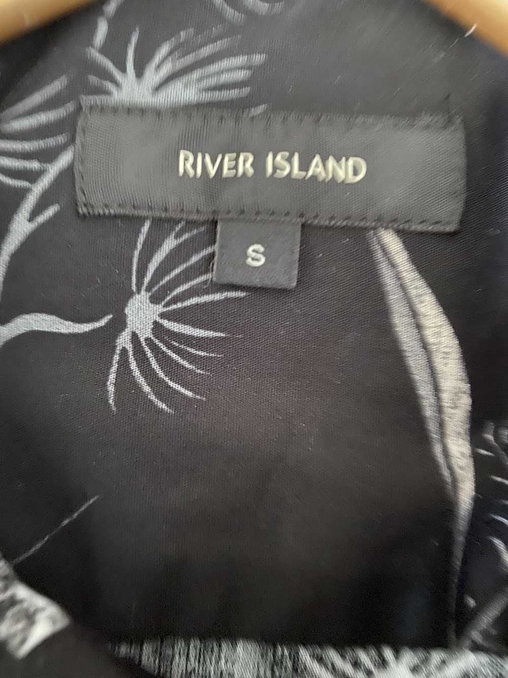 River Island Floral shirt black x vintage aesthet… - image 3