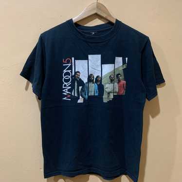 Band Tees × Made In Usa Maroon 5 Tour 2004 Tshirt… - image 1