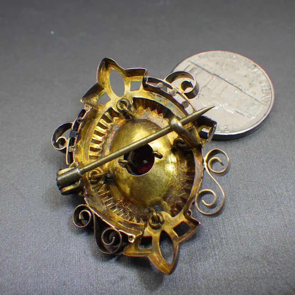 1850s Victorian Rolled Gold Brooch with Seed Pear… - image 6