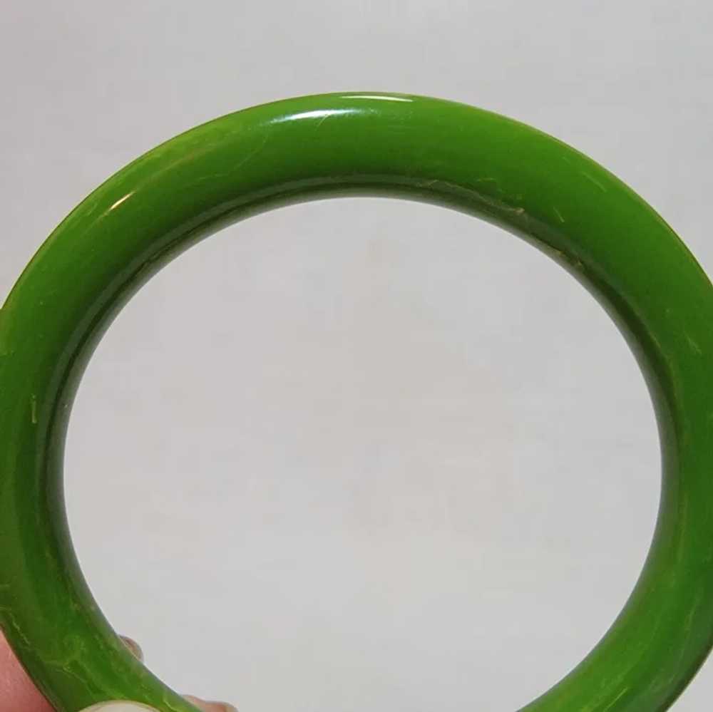 Vintage plastic bangle bracelet, green with sligh… - image 11