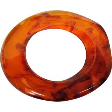 Vintage Lucite Faux Amber Modernist Large Brooch - image 1