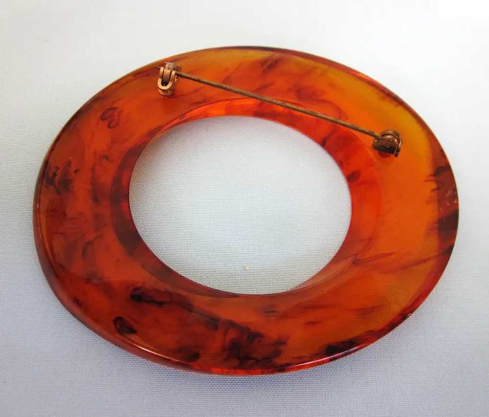 Vintage Lucite Faux Amber Modernist Large Brooch - image 3