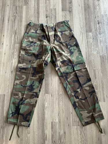 Camo × Jean Vintage Army Cargo Pants