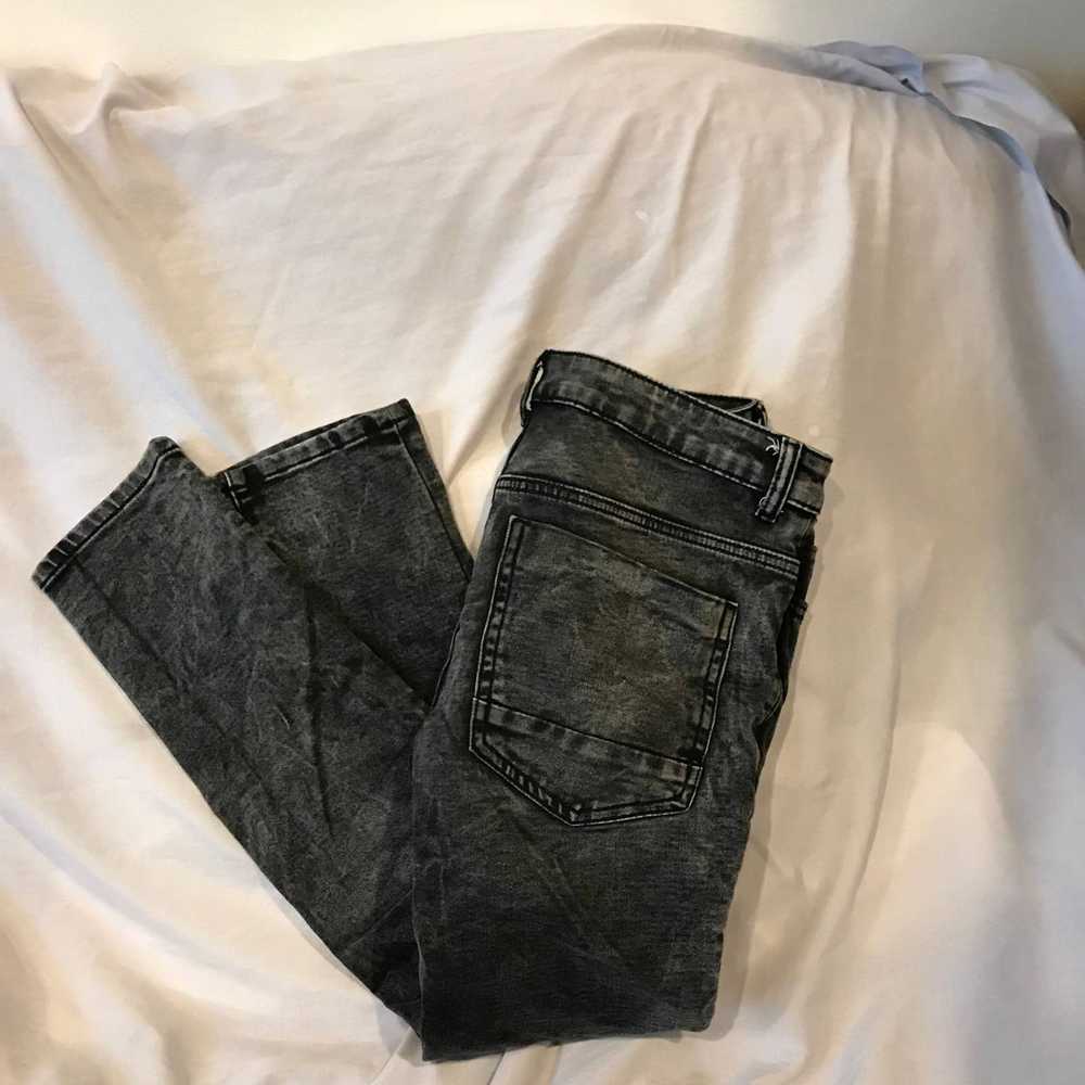 Denim & Co. Denim & Co Ribbed Distressed Jeans 30… - image 1