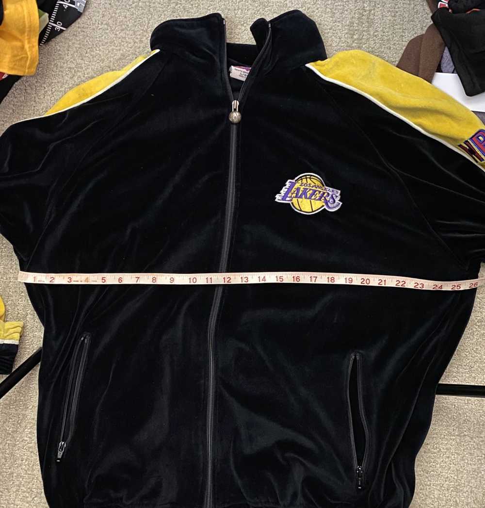 NBA Unique Vintage Los Angeles Lakers Jacket Mens… - image 8