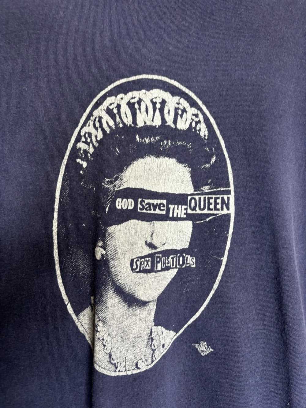 Vintage 90's The Sex Pistols God Save The Queen T… - image 2