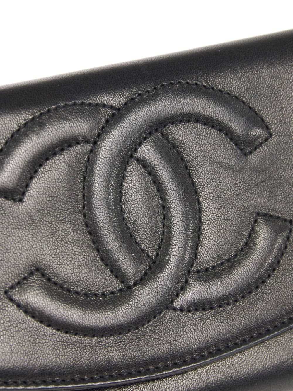 CHANEL Pre-Owned 1997 CC leather wallet - Black - image 5