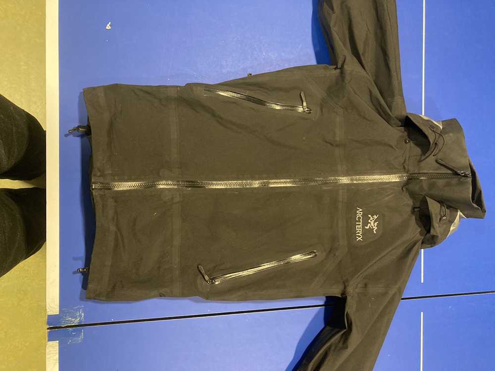 Arc'Teryx Arcteryx beta AR jacket medium - image 4