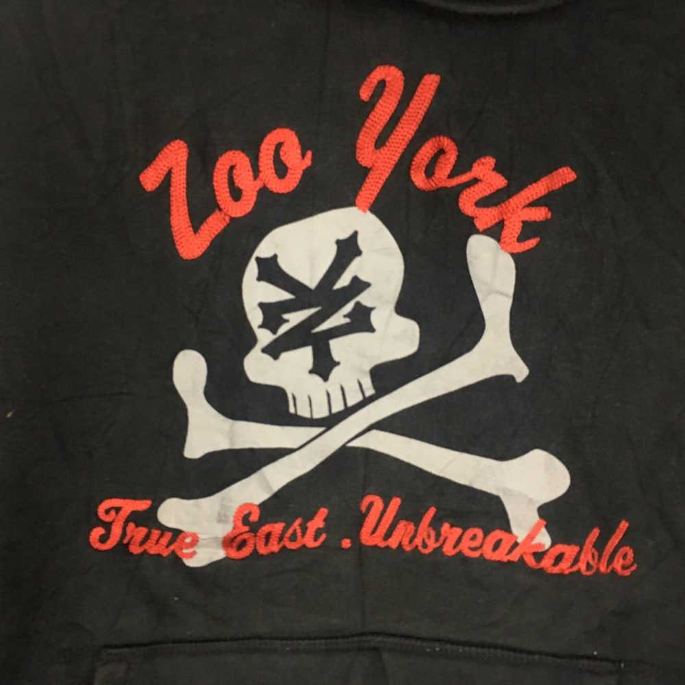 Zoo York Vintage ZOO YORK Skateboard Logo Hoodie … - image 3