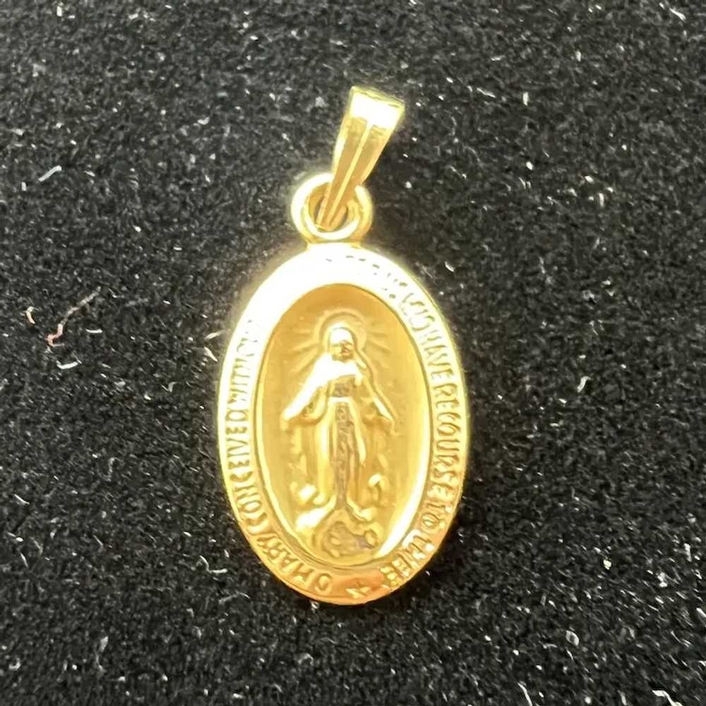 14k Yellow Gold Vintage Miraculous Medal Our Lady… - image 5