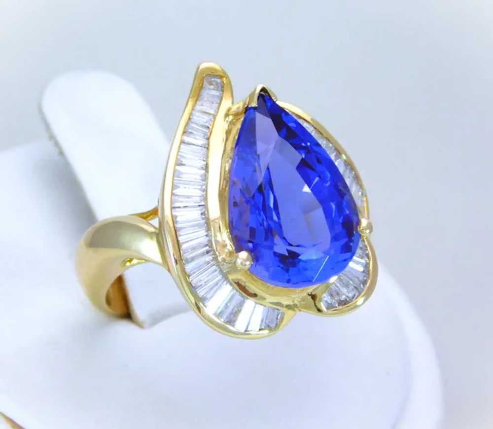 Ladies 18k Gold Tanzanite and Diamond Cocktail Ri… - image 10