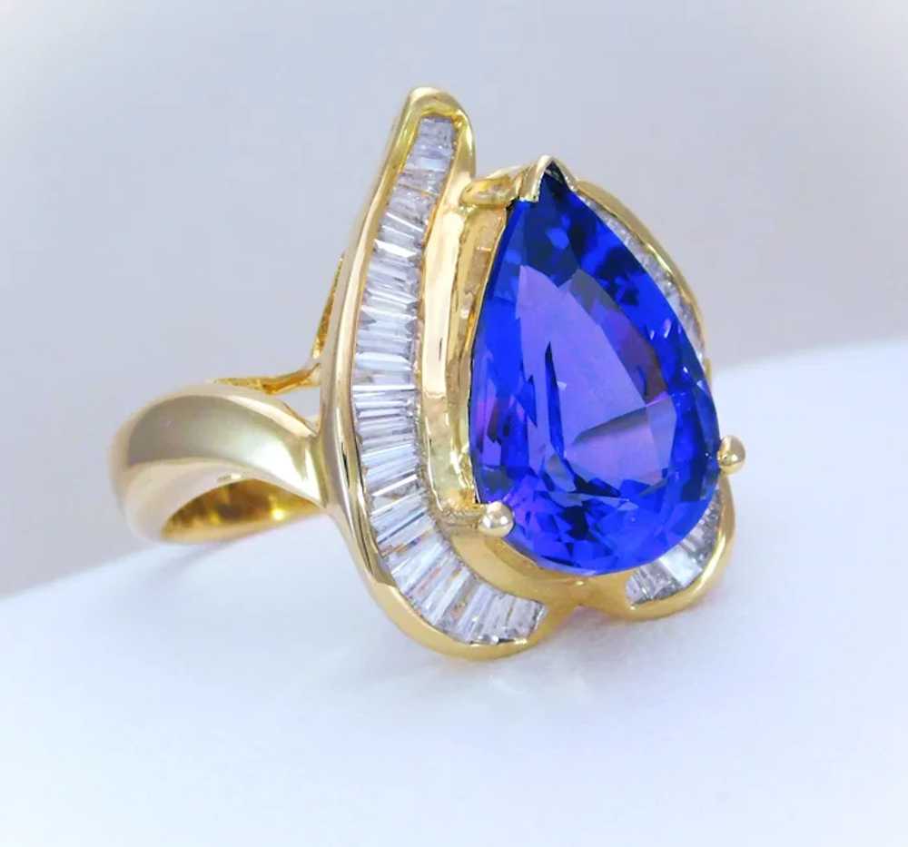 Ladies 18k Gold Tanzanite and Diamond Cocktail Ri… - image 2