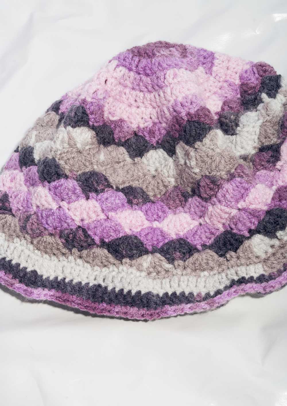 Vintage Bucket Hat 90s Handmade Crochet Accessory - image 4