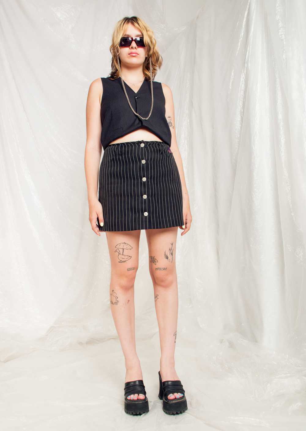 Vintage Skirt 90s Pinstriped High Waisted Mini in… - image 5