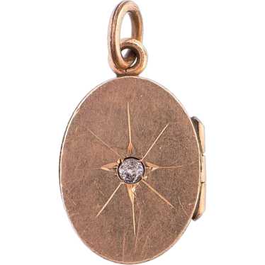 10K Gold Oval Locket