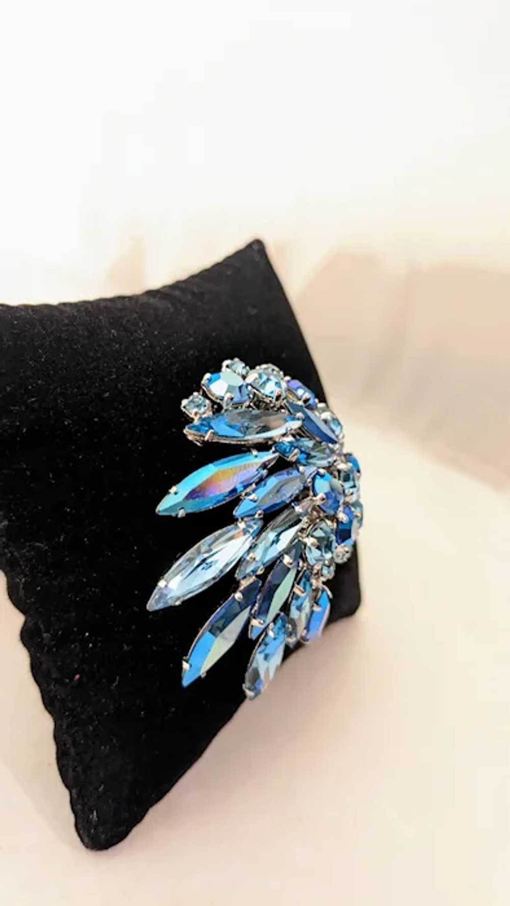 Signed Sherman Blue Swarovski Crystal Brooch 2" x… - image 3