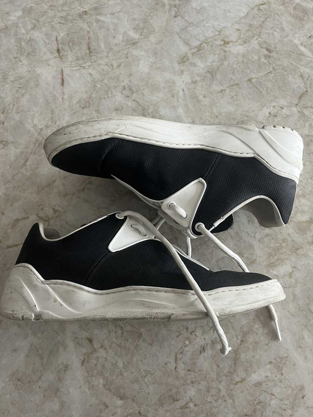 Dior Dior B17 Sneaker - image 2