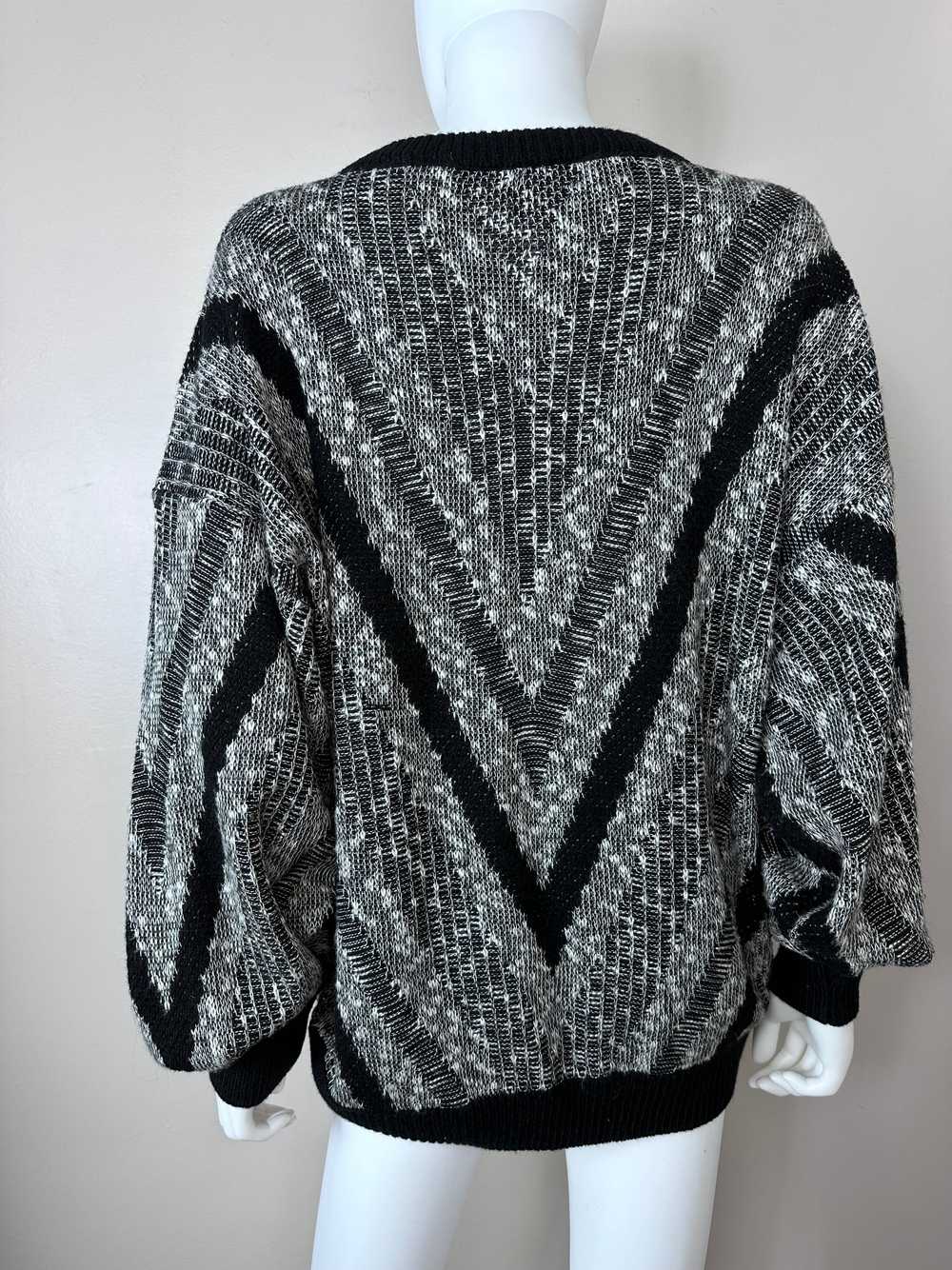 1980s Black and White Chevron Sweater, Sweater Gr… - image 2