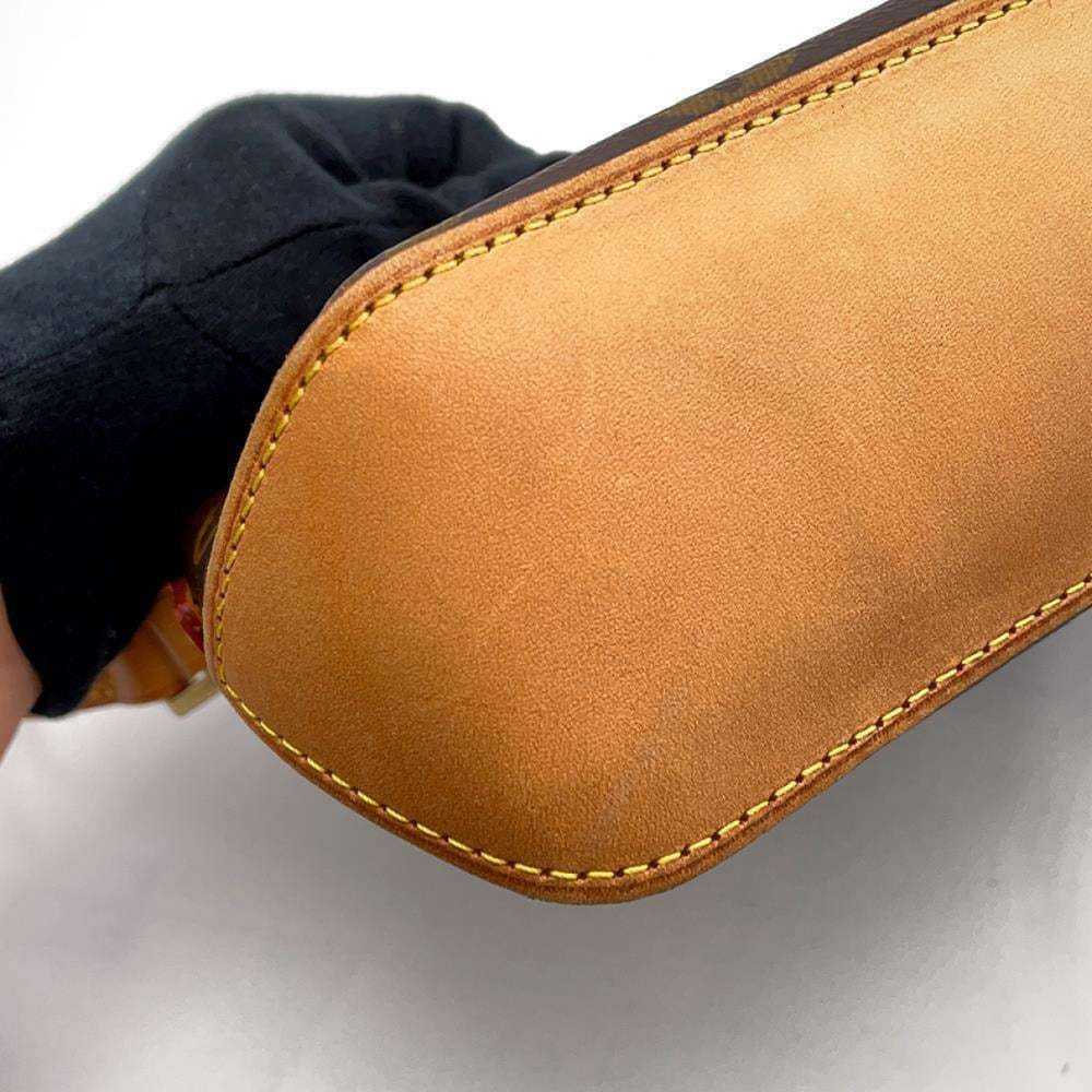 Louis Vuitton Trotteur leather handbag - image 7